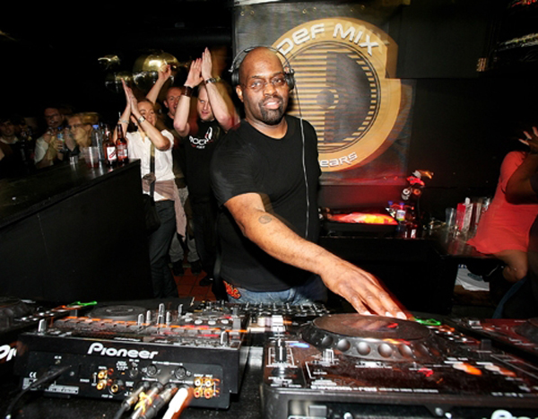 frankie knuckles chicago house music